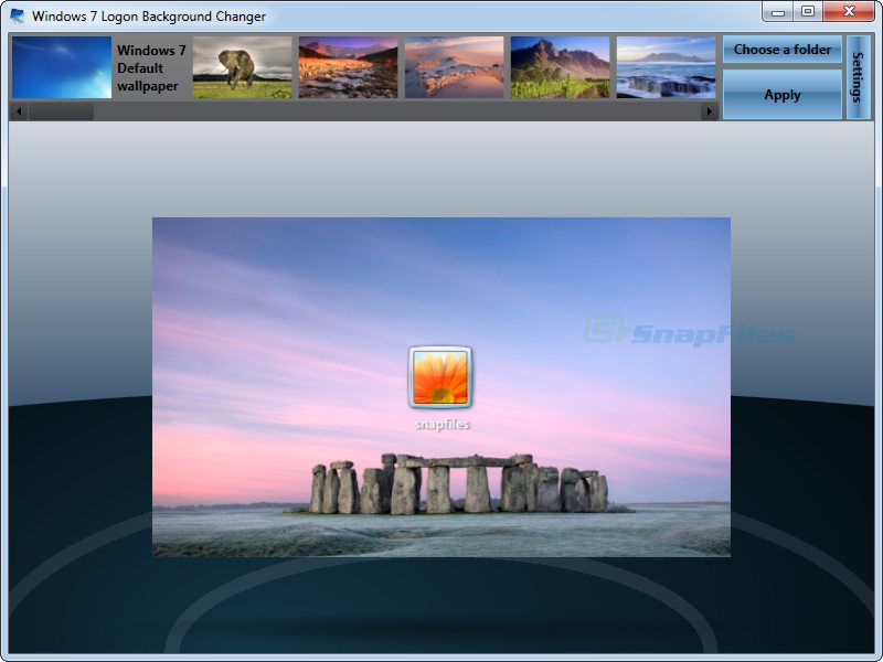 screen capture of Windows 7 Logon Background Changer